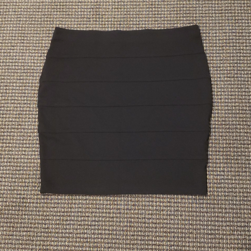 Black Forever 21 Plus Size Tight Skirt